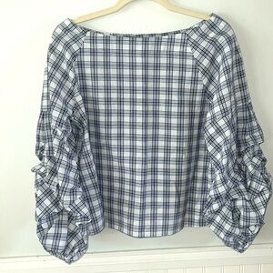 JOA plaid balloon sleeve top